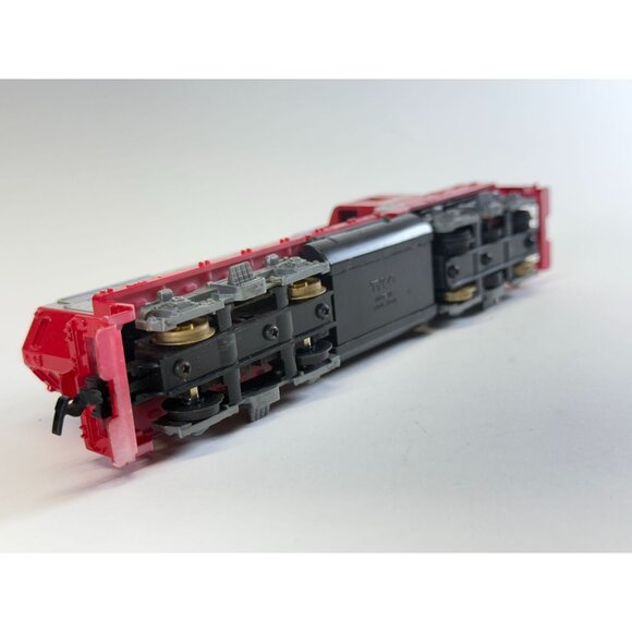 Santa Fe 5628 Tyco Diesel Locomotive HO Scale Red & Silver Model Train - Picture 8 of 9